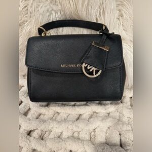 Michael Kors Crossbody Bag